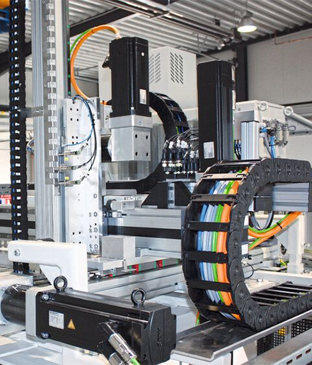 广东某物流设备公司拖链电缆项目